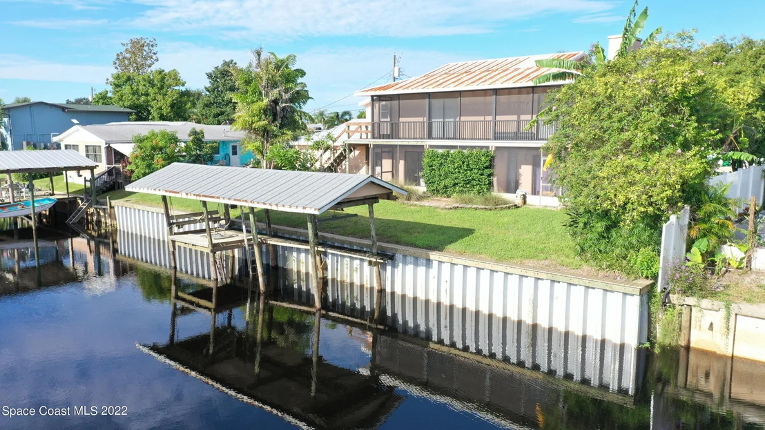 Photo of 825 Heron