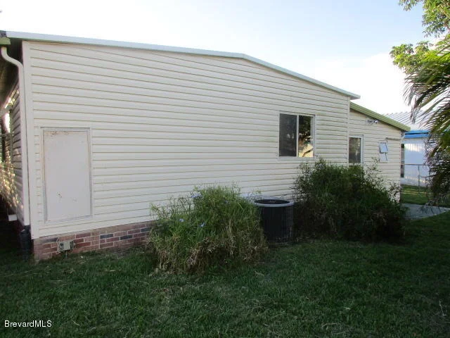 Photo of 1789 NE Coco Plum Street
