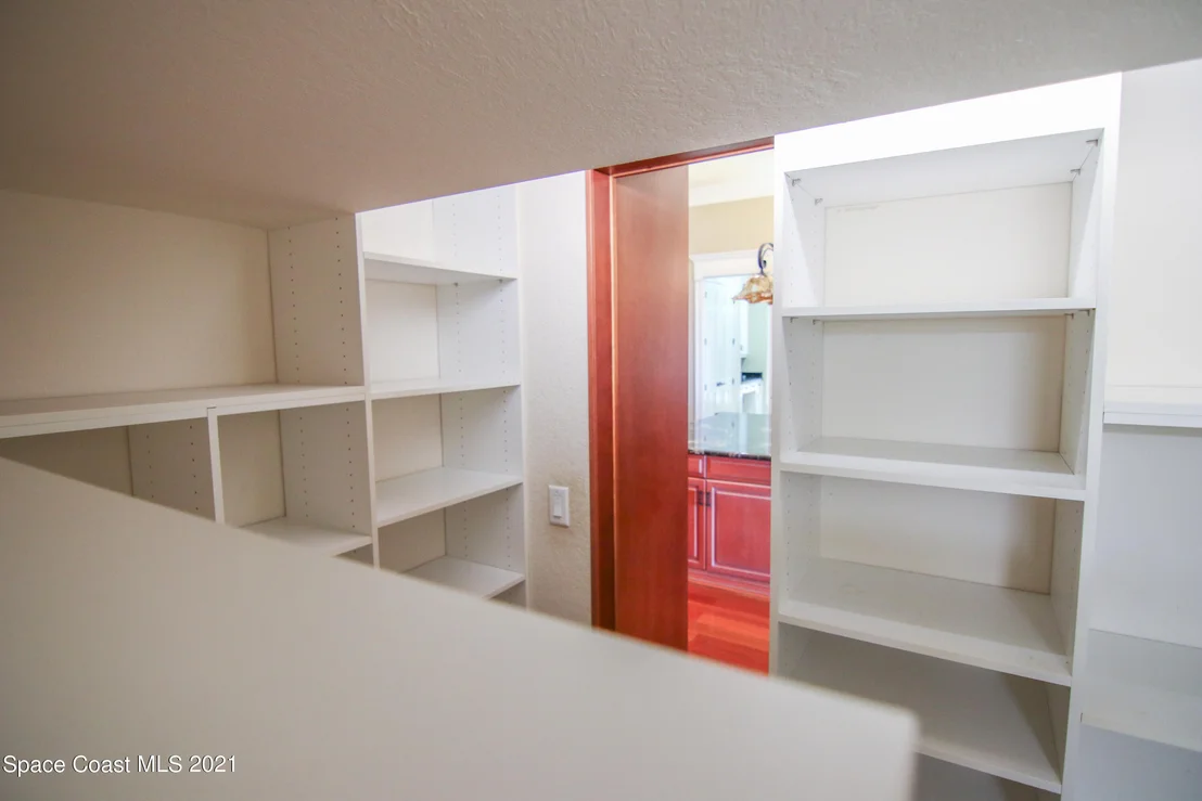 Photo of 228 Mclean Point