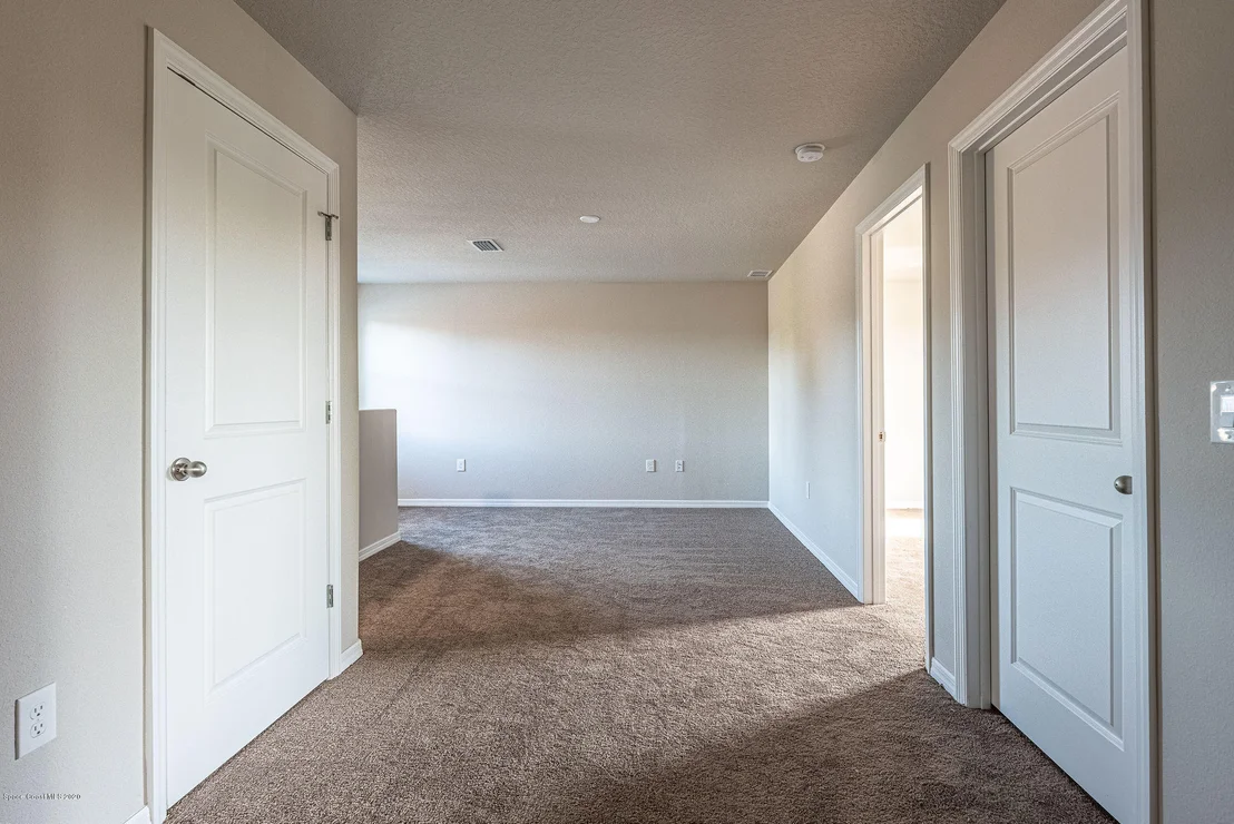 Photo of 475 Dryden Circle