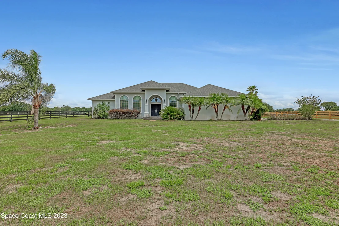 Photo of 15120 Peru Road