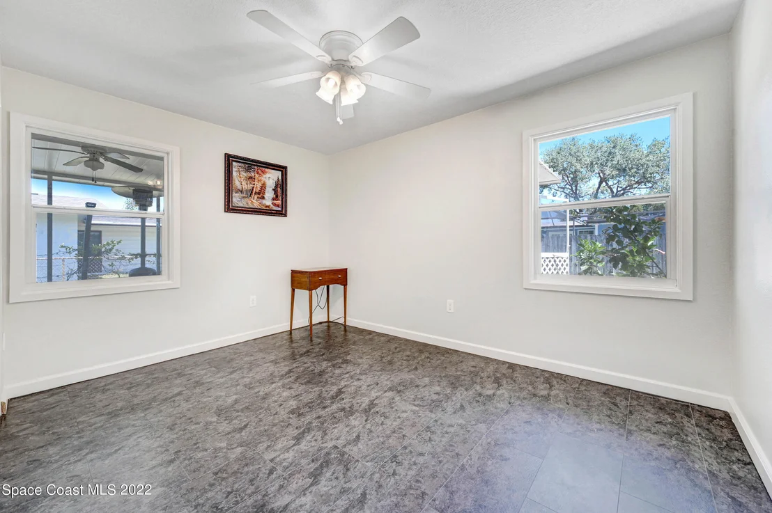Photo of 1005 George Avenue