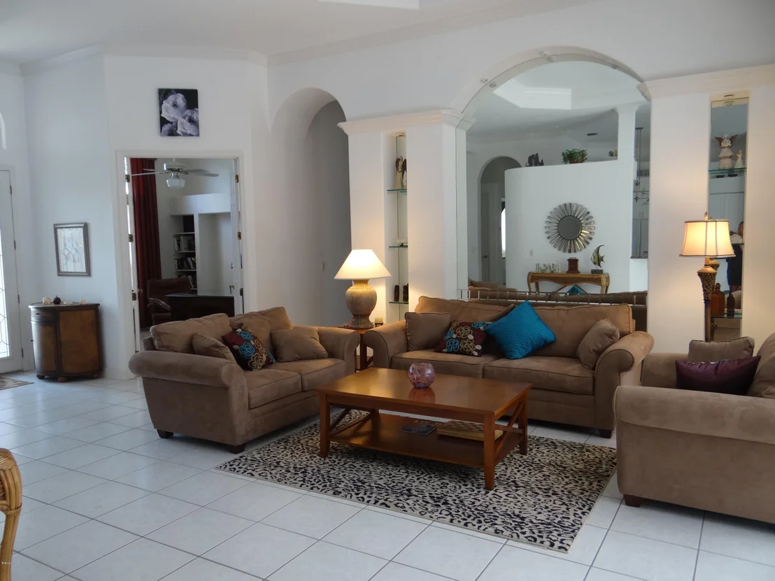Photo of 215 Ivory Dr Drive