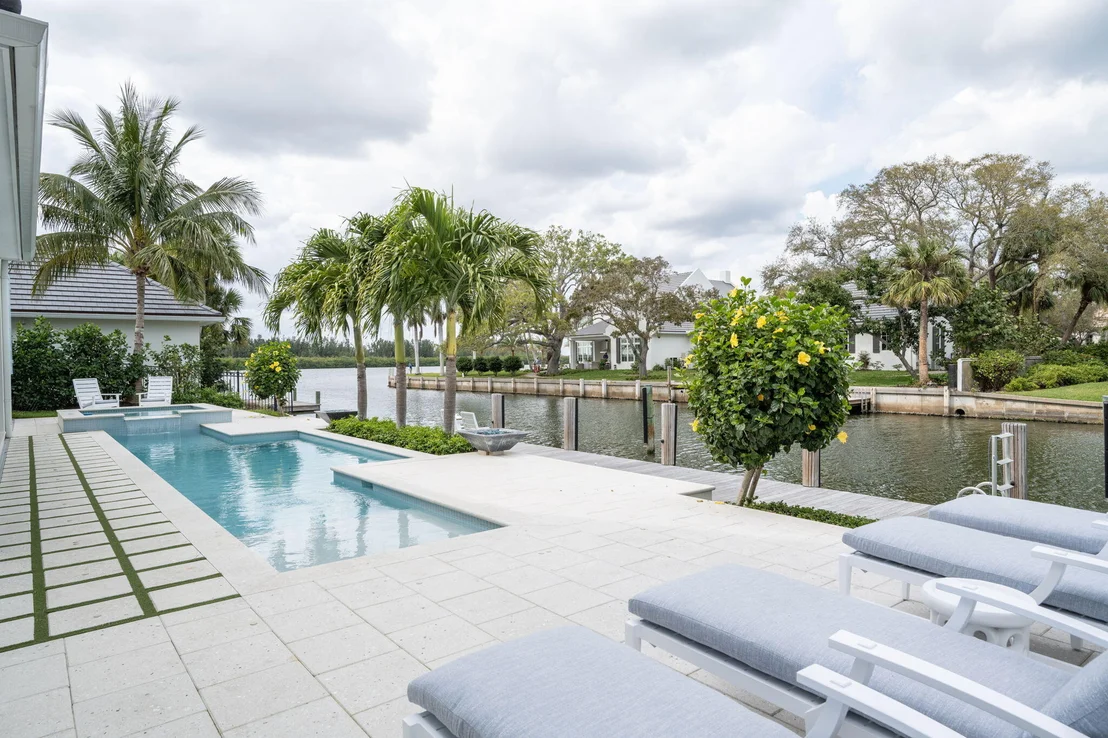 Photo of 501 River Drive