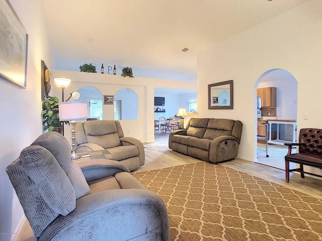 Photo of 669 Macon Drive