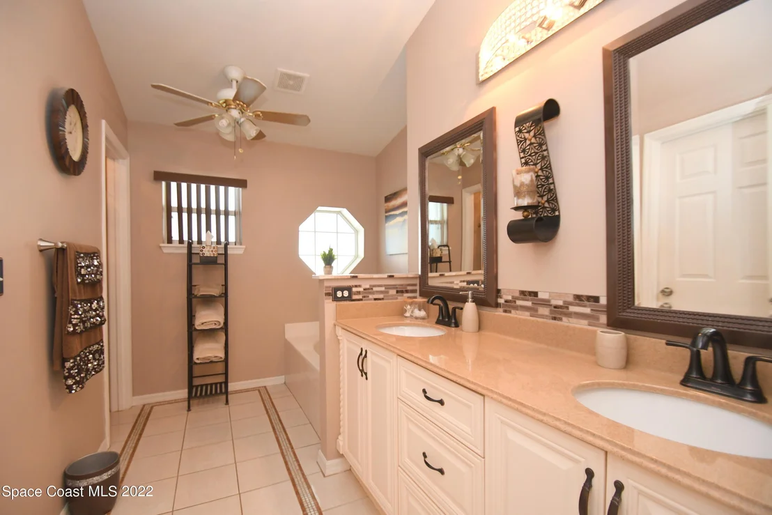 Photo of 4036 Four Lakes Drive