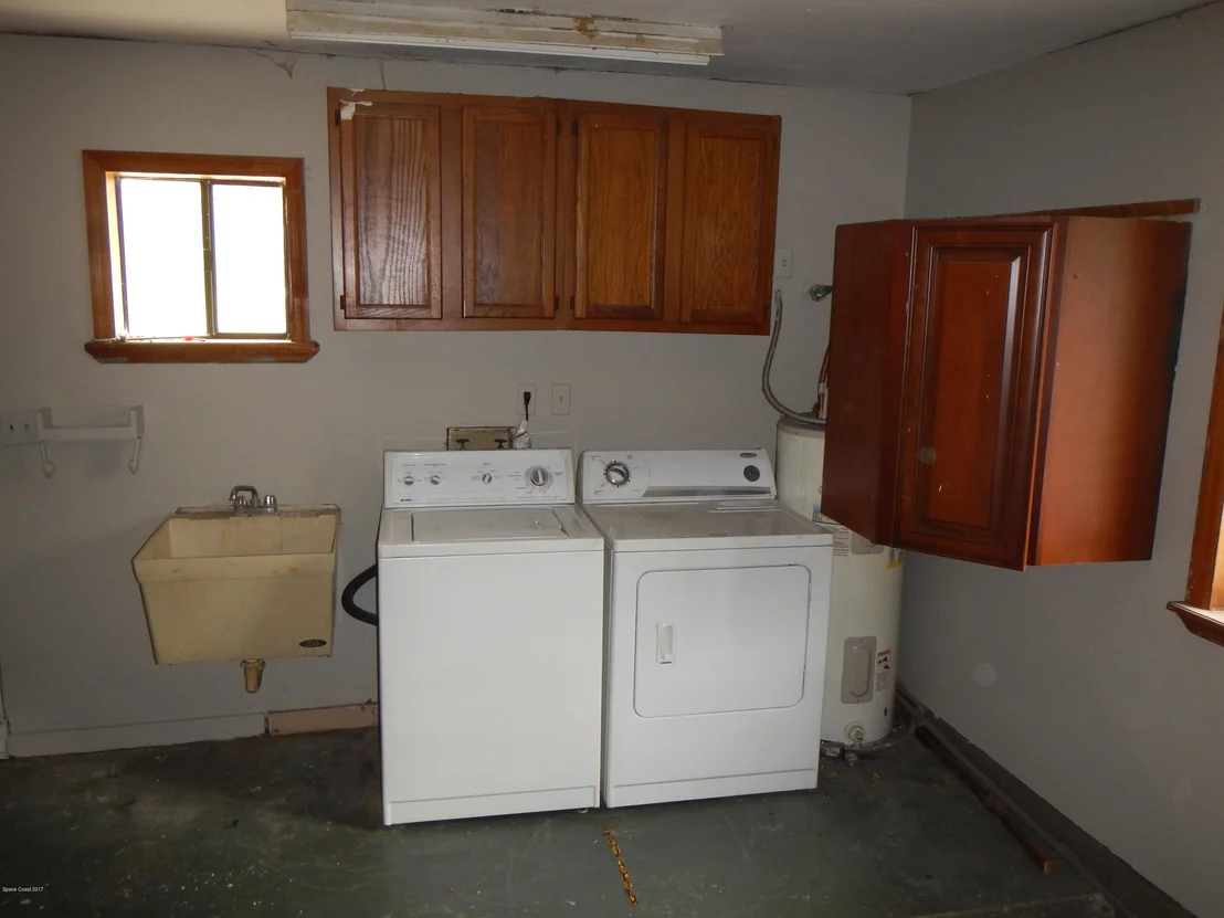 Photo of 3477 Jupiter Boulevard SE