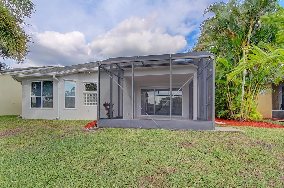 Photo of 4490 Portage Trail