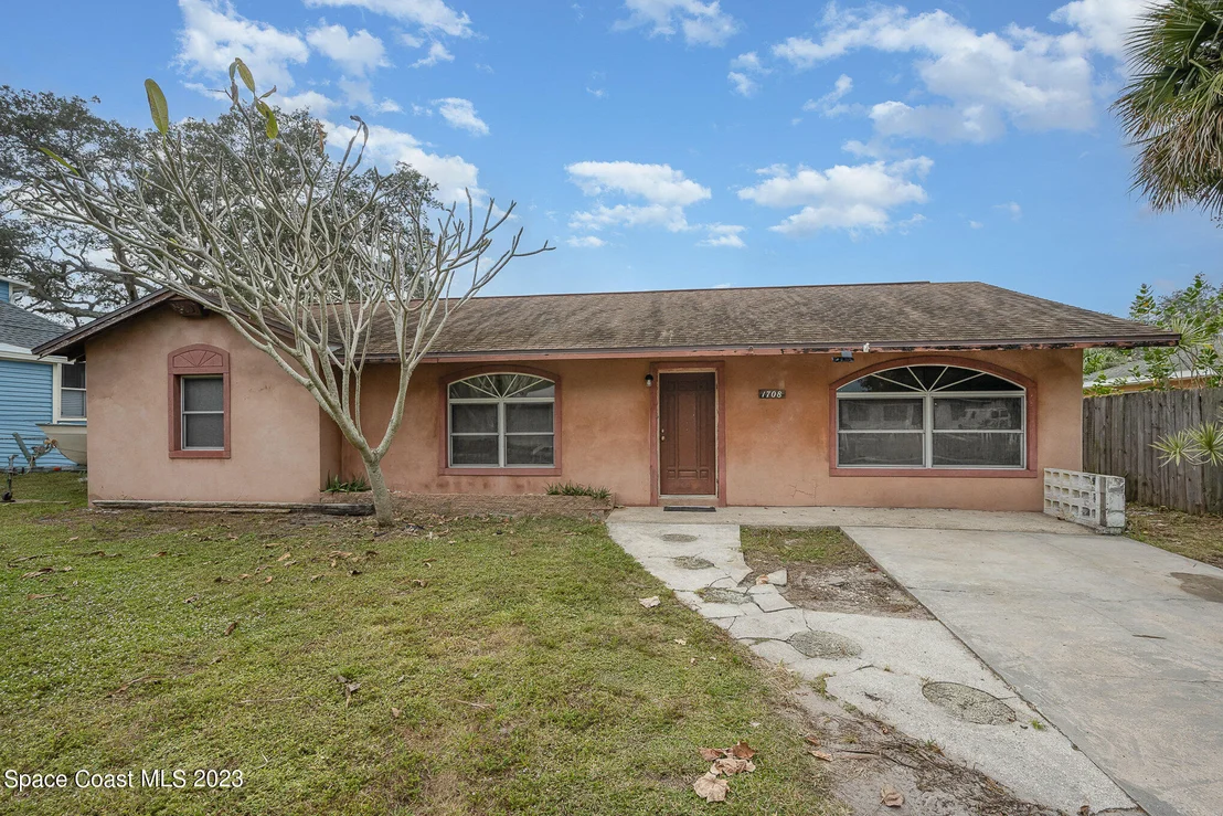Photo of 1708 Guava Avenue