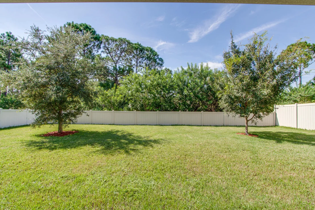 Photo of 228 SE Abernathy Circle