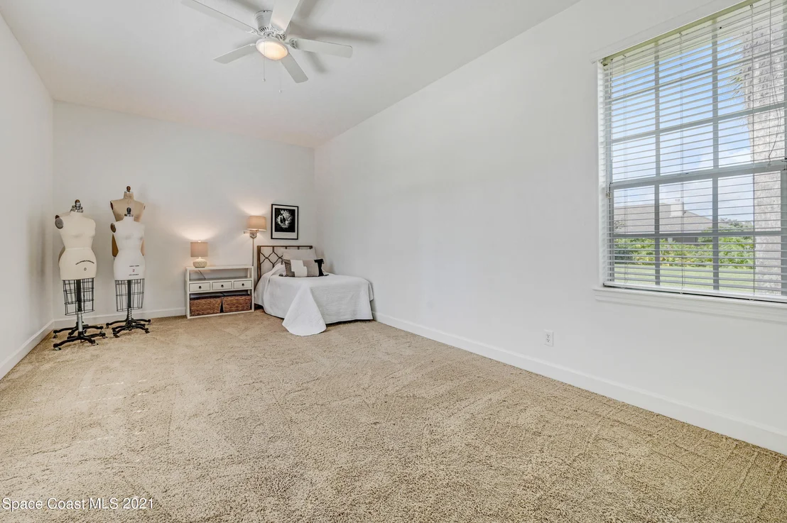 Photo of 742 Glengarry Drive