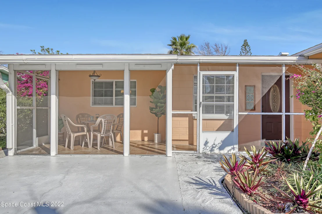 Photo of 972 Miracle Way