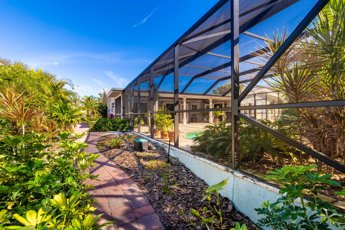 Photo of 413 Riverview Lane
