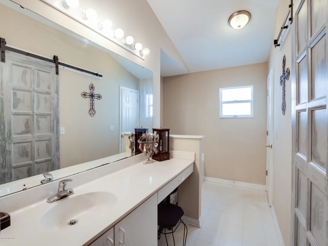 Photo of 1680 Vista Lake Circle