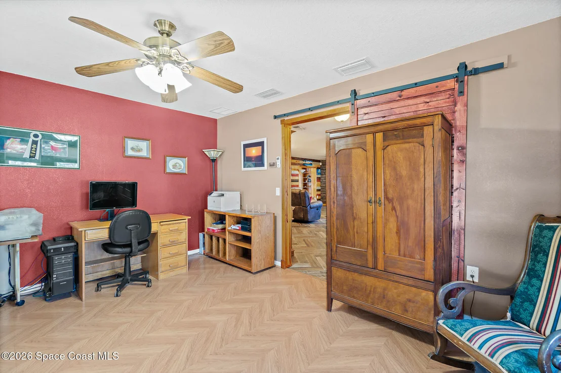 Photo of 1497 Hendren Drive