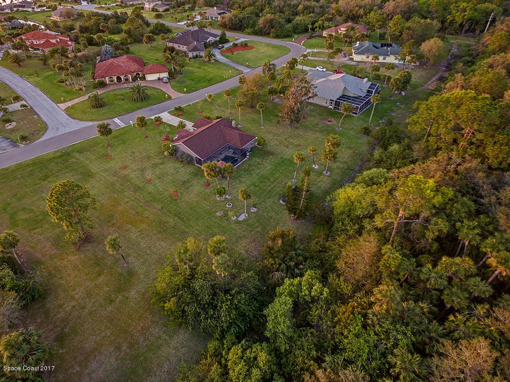 Photo of 904 Bluegrass Lane