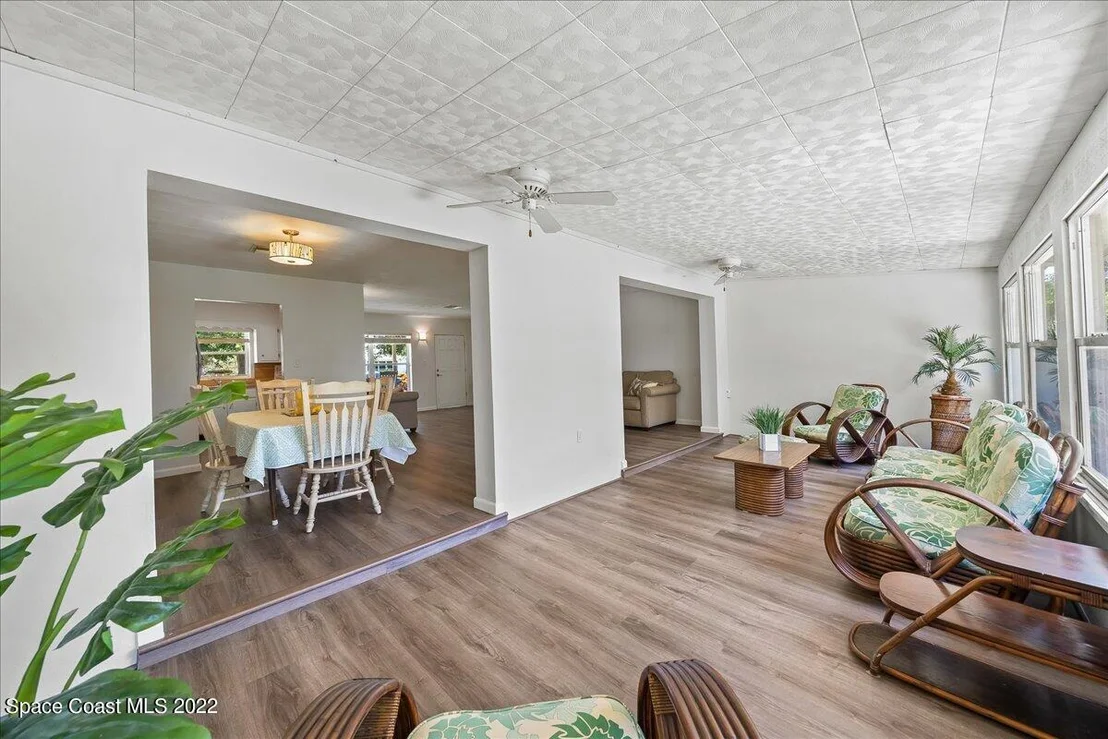Photo of 453 Dolphin Street