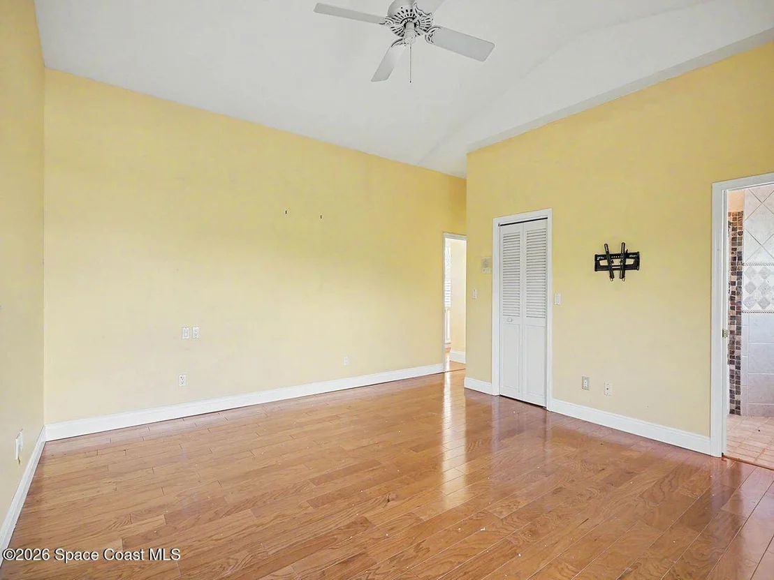 Photo of 484 Lanternback Island Drive