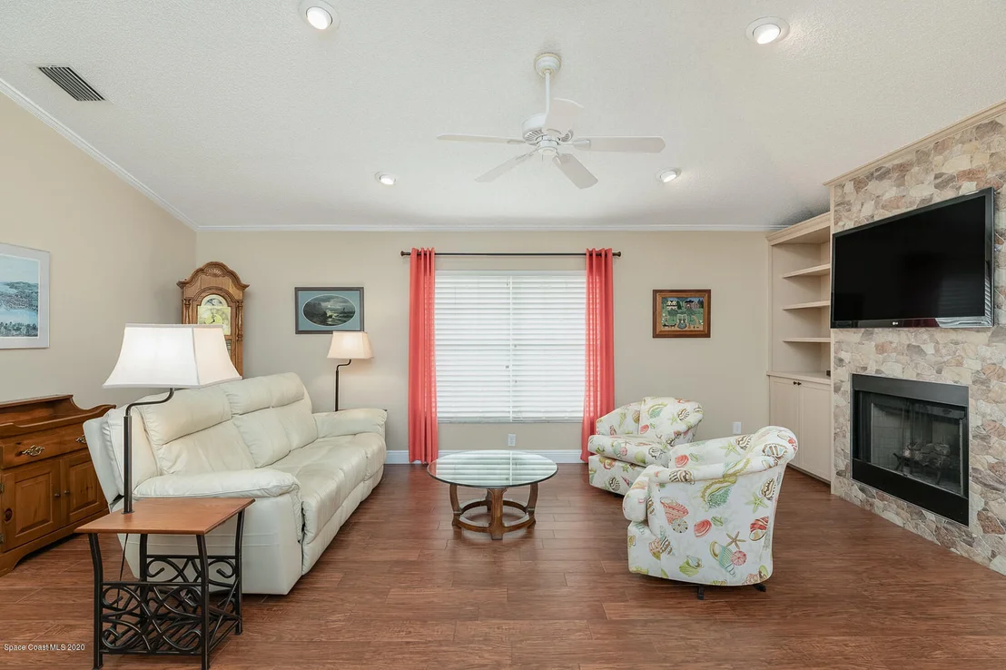 Photo of 1879 Sun Gazer Drive