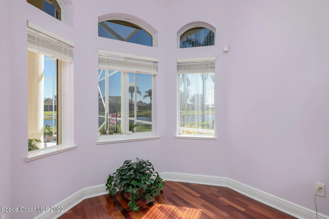 Photo of 1220 Starling Way