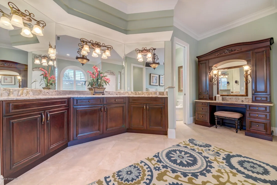 Photo of 2202 Rockledge Drive