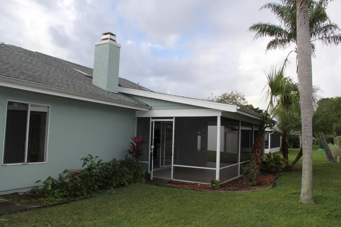 Photo of 1240 Walnut Grove Way