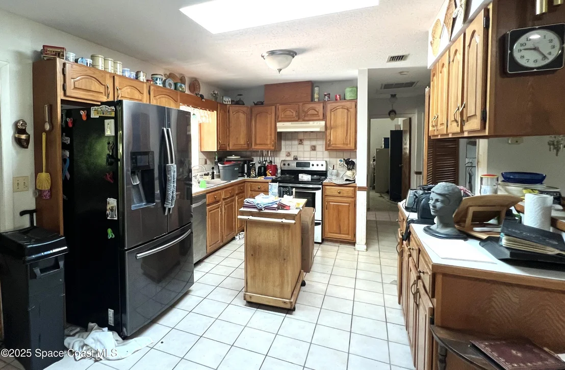 Photo of 1941 Michels Drive NE