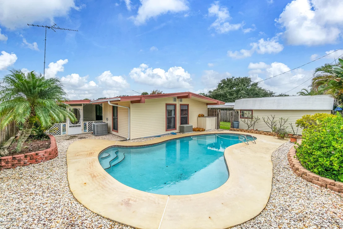 Photo of 1033 Genevieve Avenue