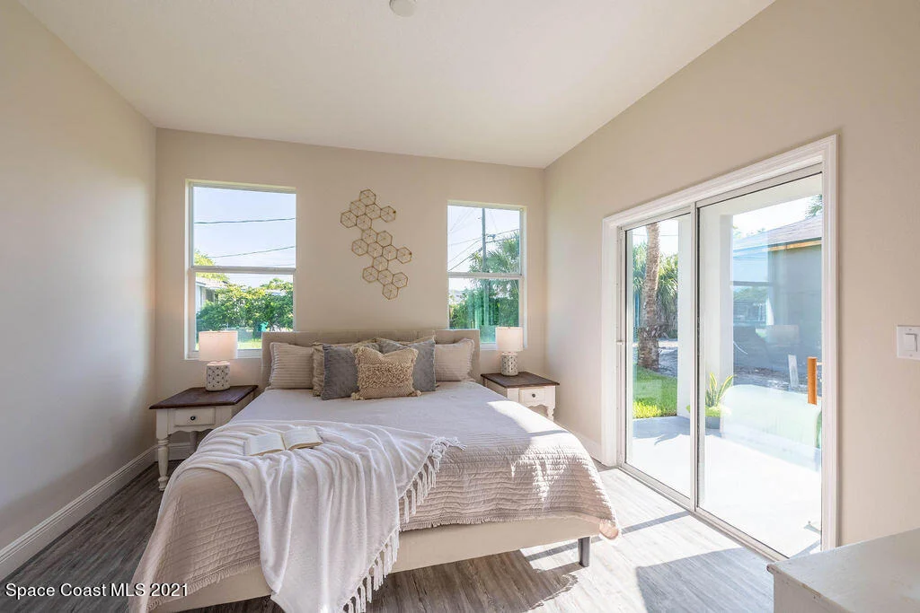 Photo of 130 W Fee Avenue