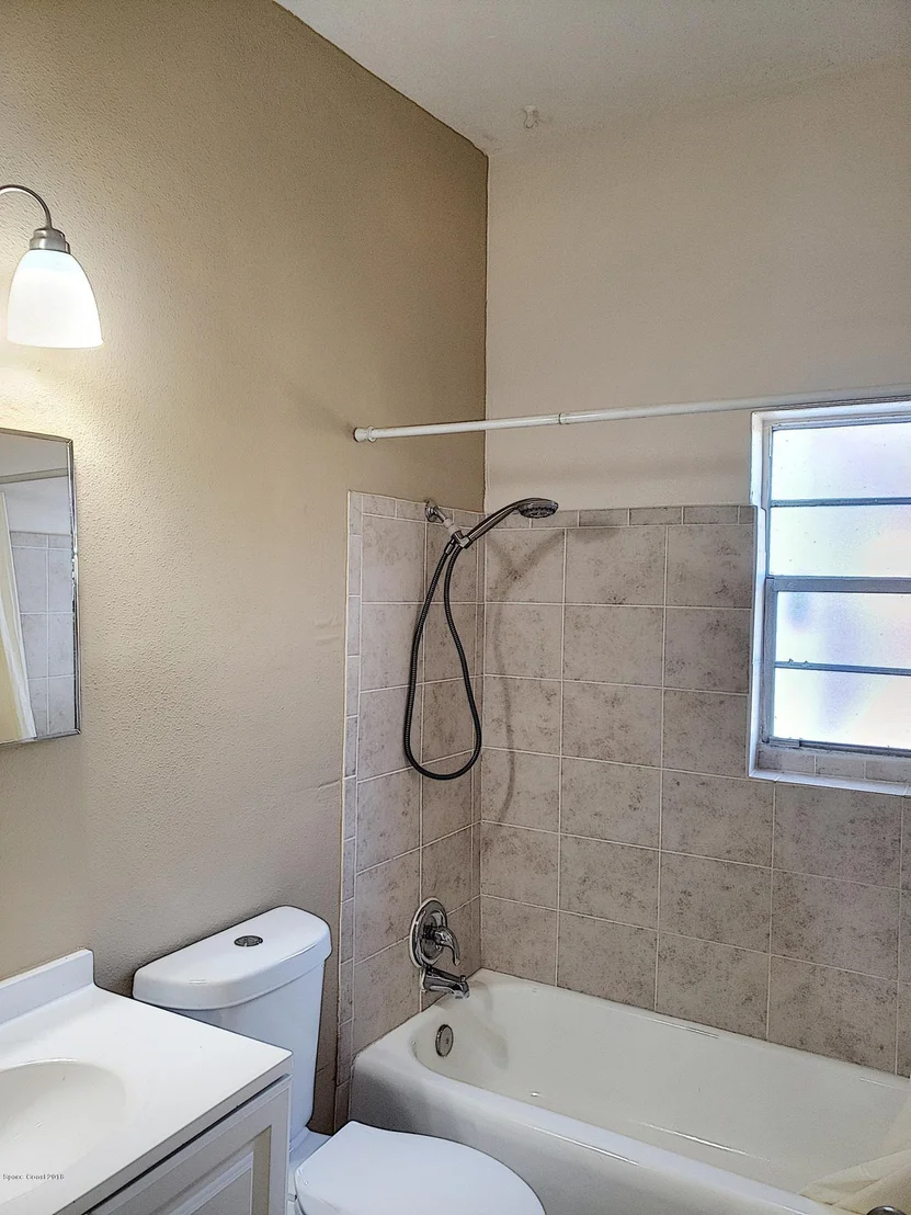 Photo of 1847 Mosswood Drive