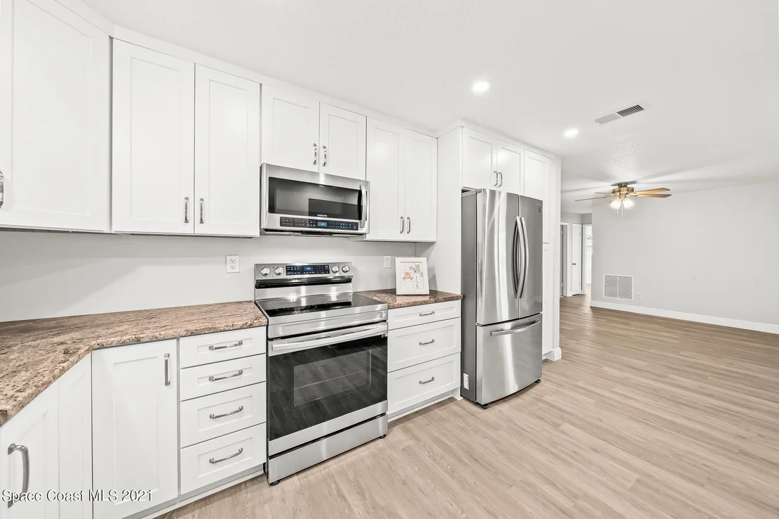 Photo of 1255 Seminole Drive