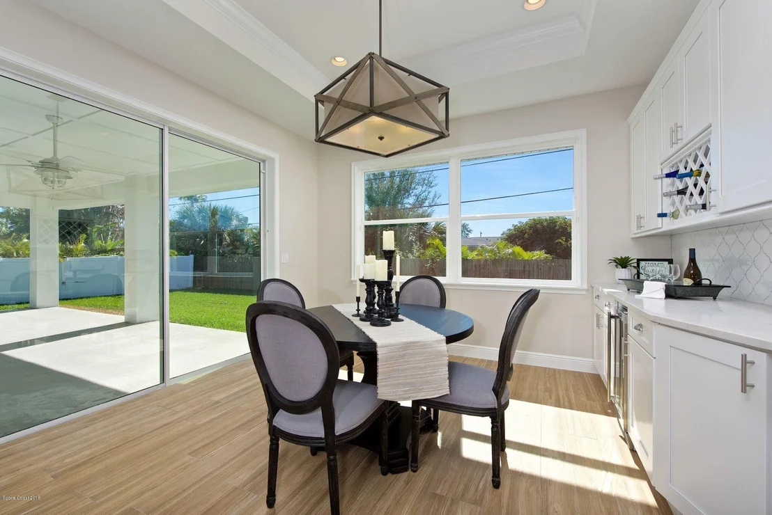 Photo of 511 Hibiscus
