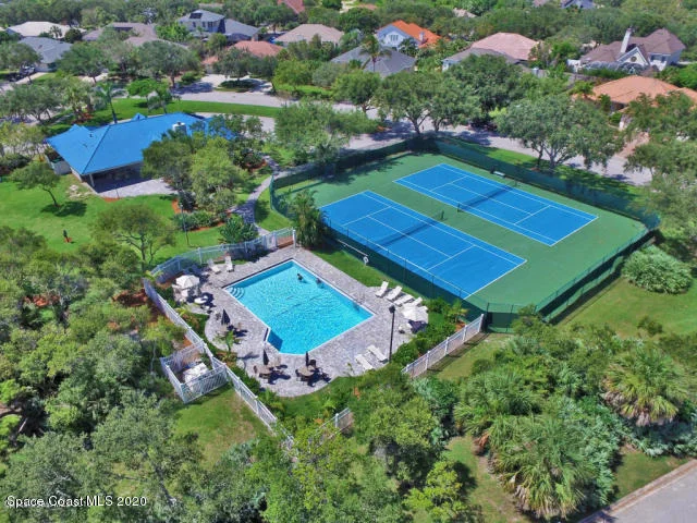Photo of 582 Sanderling Drive