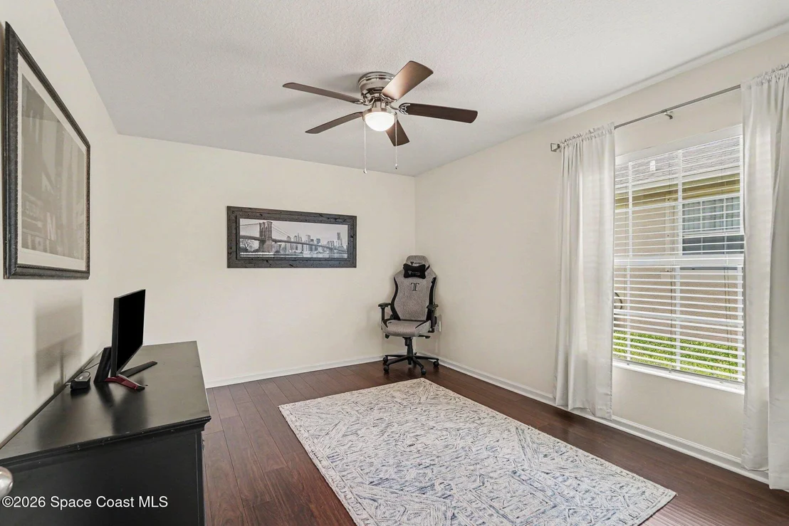 Photo of 325 Abernathy Circle SE
