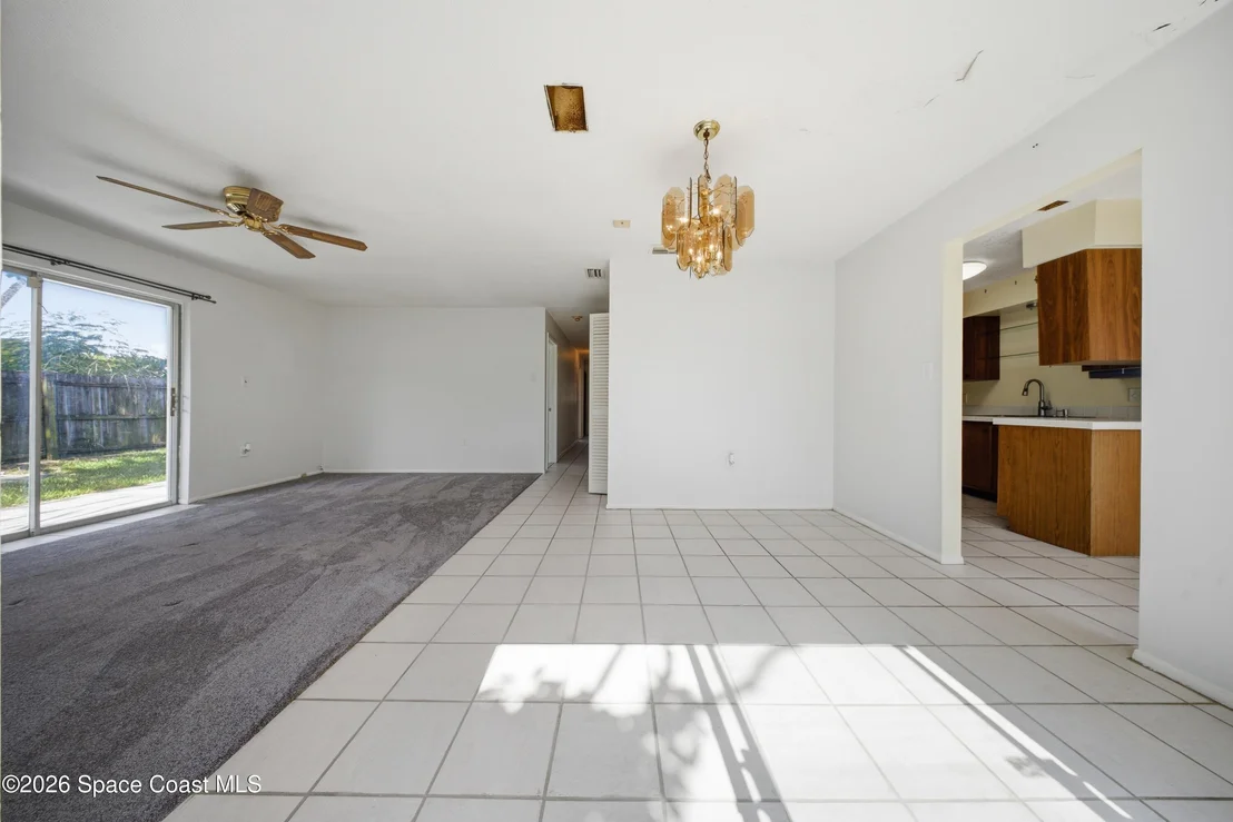 Photo of 1139 Groves Drive