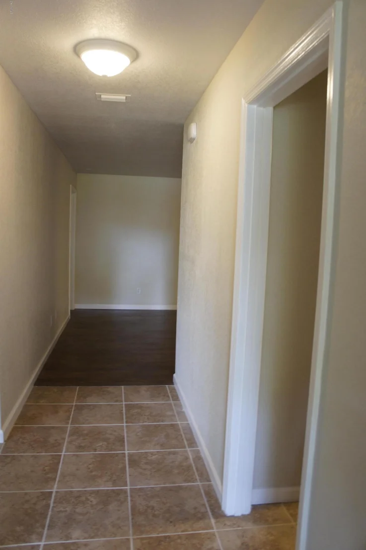 Photo of 1833 Oakwood