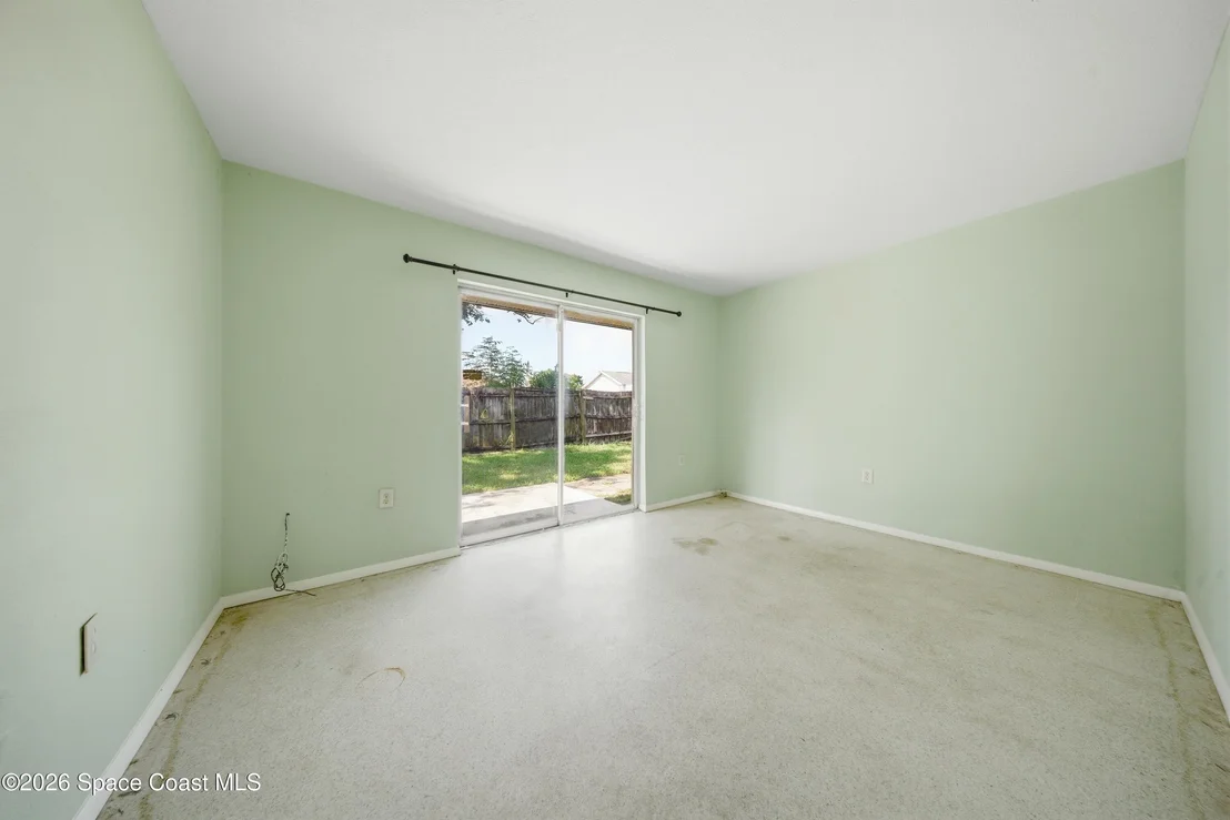 Photo of 1139 Groves Drive