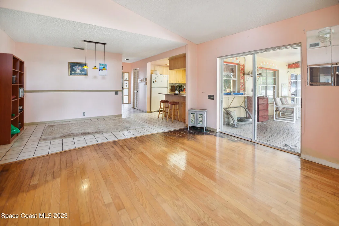 Photo of 2910 Summervale Drive