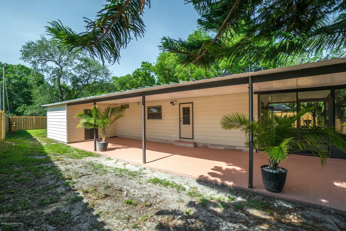 Photo of 105 Vanguard Circle