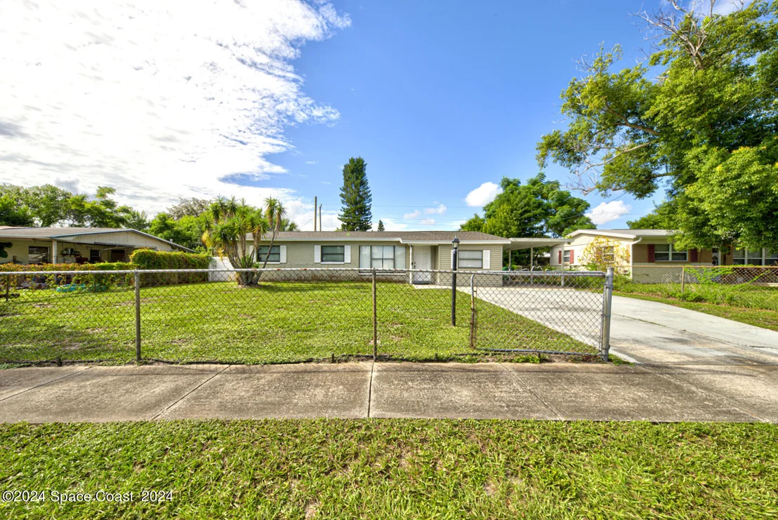 Photo of 1025 Illinois Road
