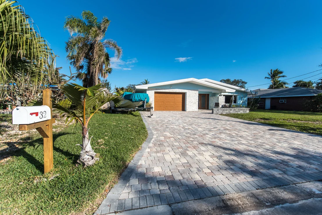 Photo of 32 Riverview Lane