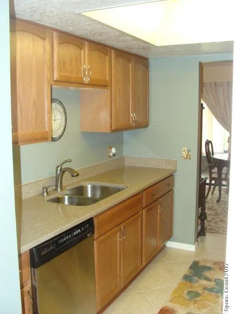 Photo of Unit 613 at 287 Current Drive