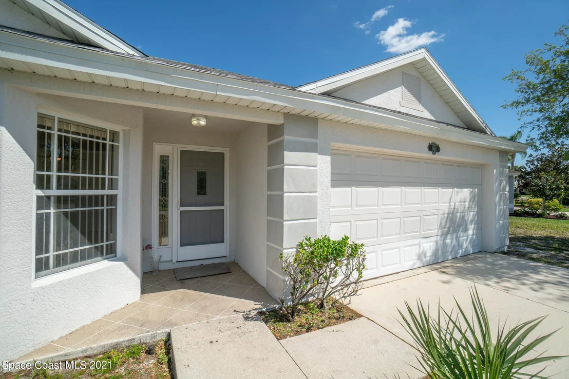 Photo of 1850 Sun Gazer Drive