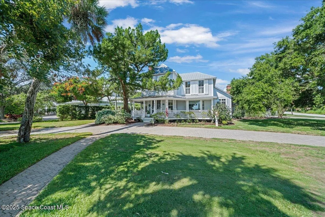 Photo of 607 Rockledge Drive