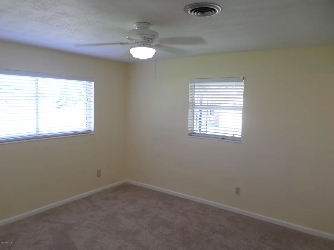 Photo of 1048 Illinois Road