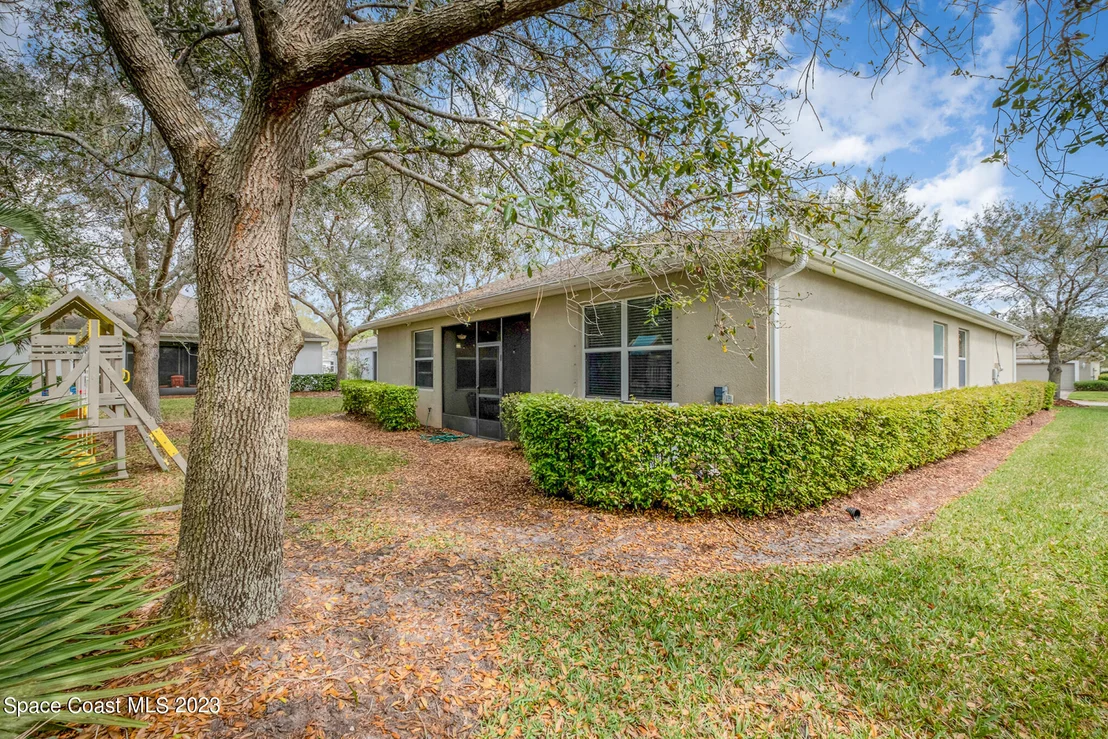 Photo of 577 Gardendale Circle SE