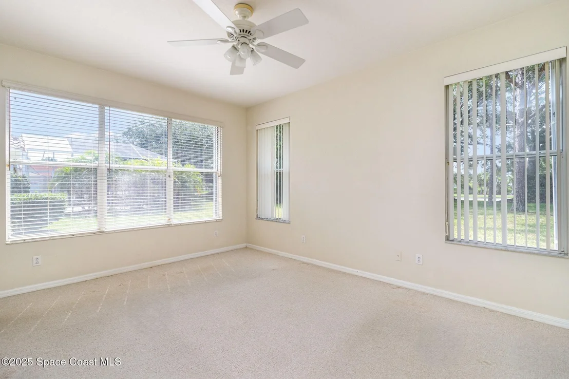 Photo of 927 Wimbledon Drive