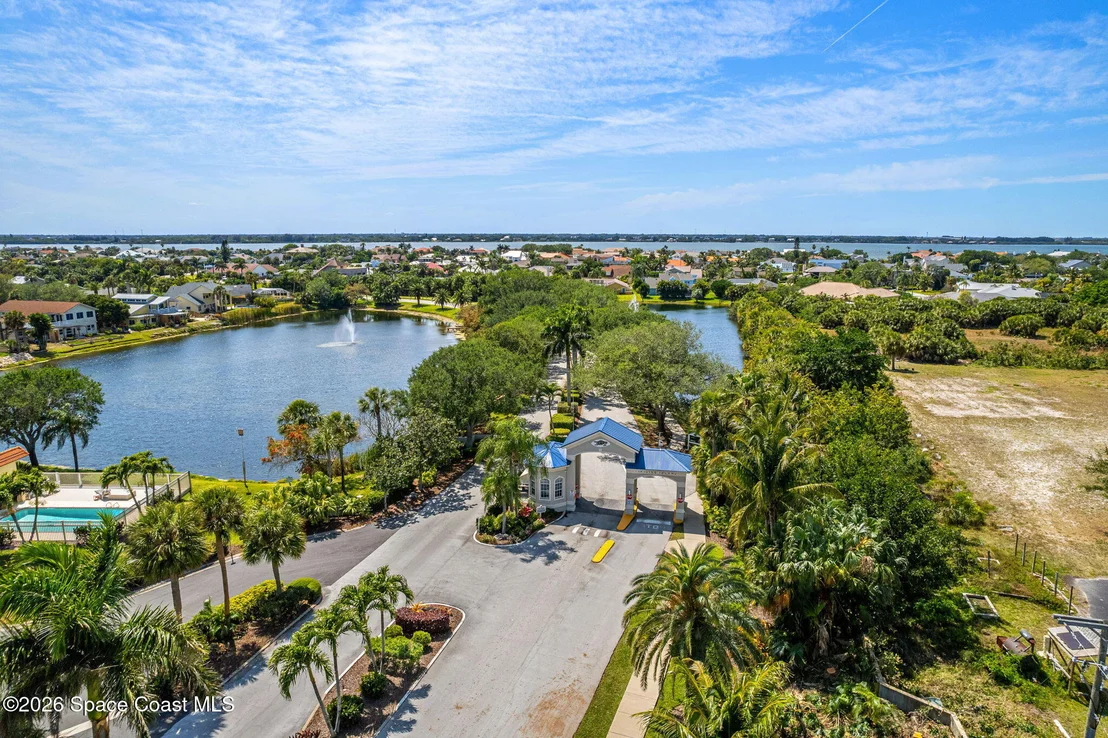 Photo of 100 Lanternback Island Drive