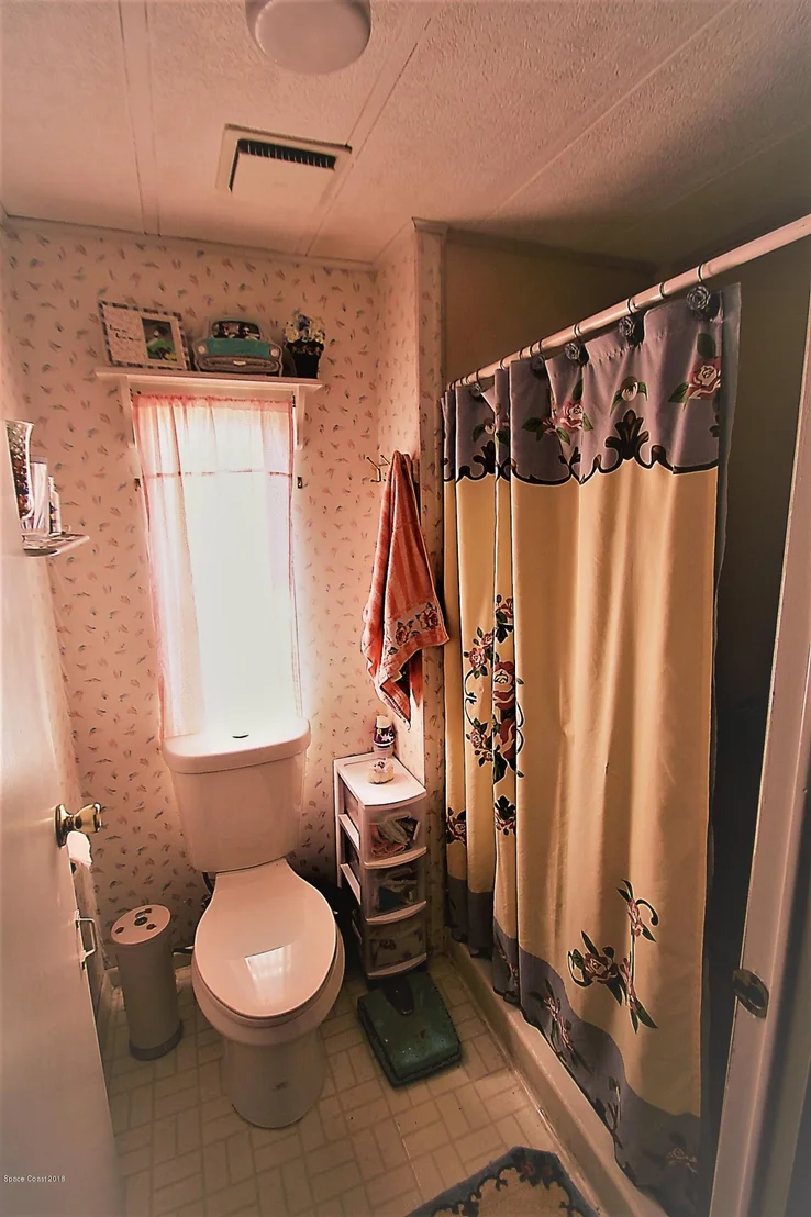 Photo of 543 Jennifer Circle