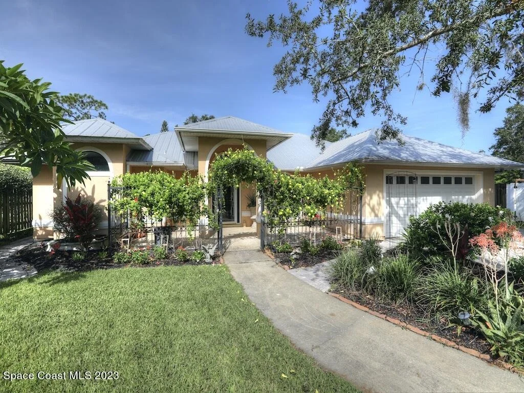 Photo of 9850 Oak